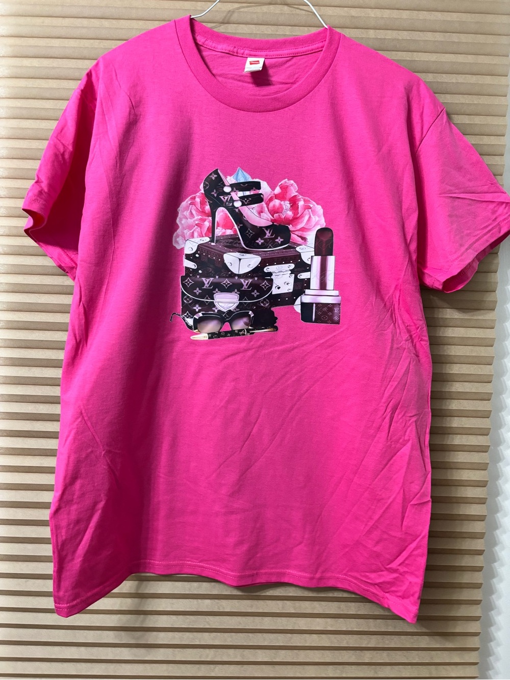 NEW size Large Hot Pink Graphic Tee with Fashion Accessories Print